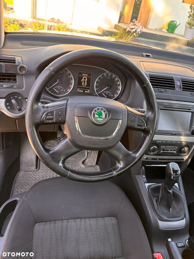 Skoda Octavia 1.6 TDI Elegance - 9