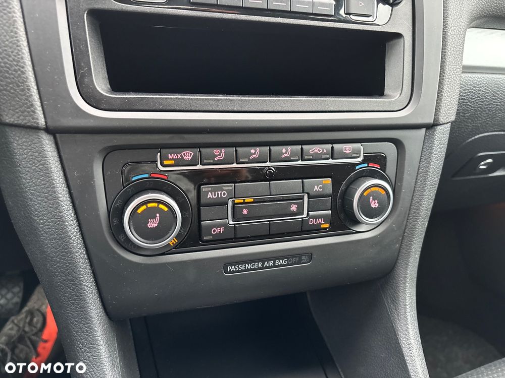 Volkswagen Golf - 16