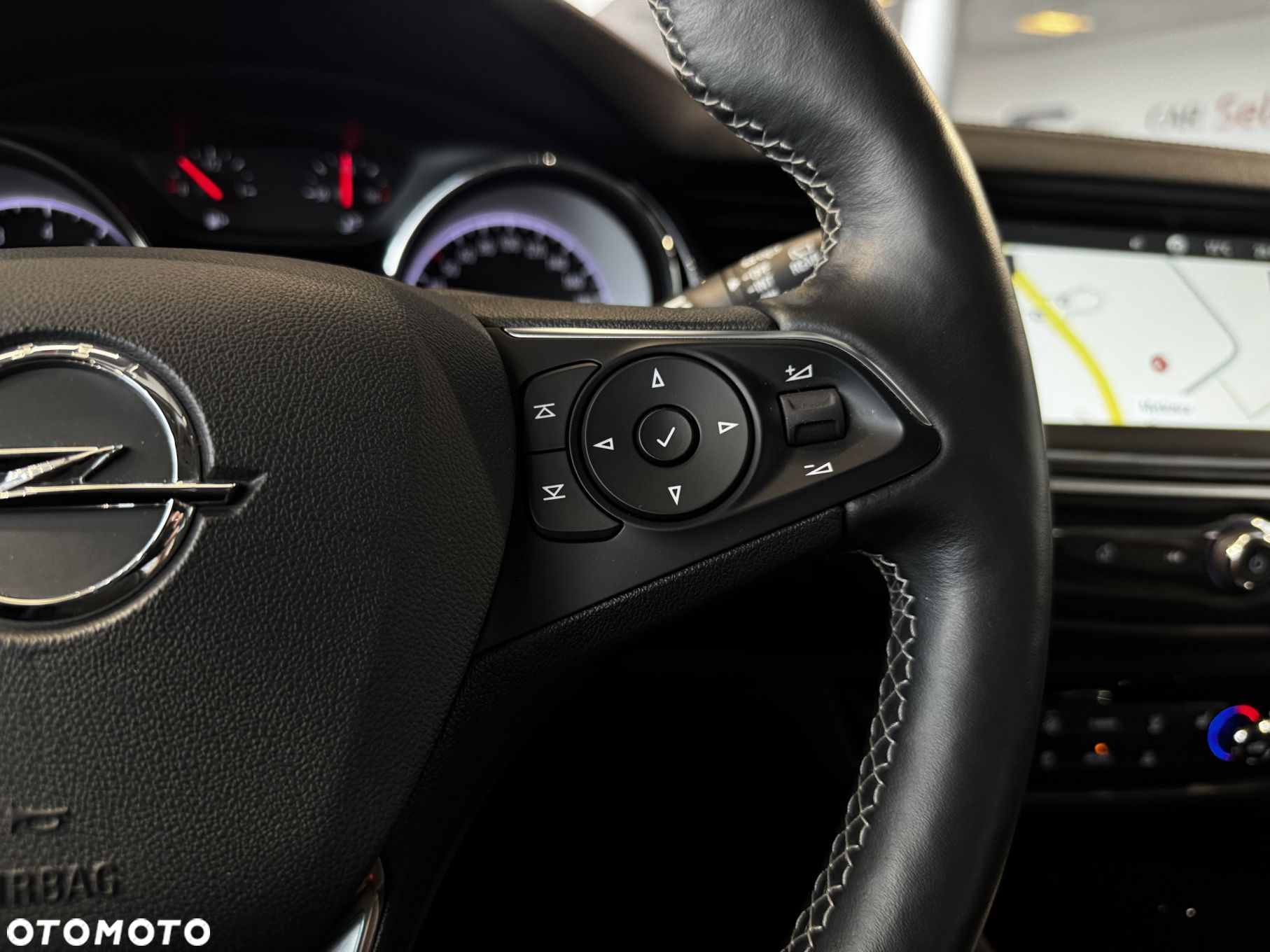 Opel Insignia - 23