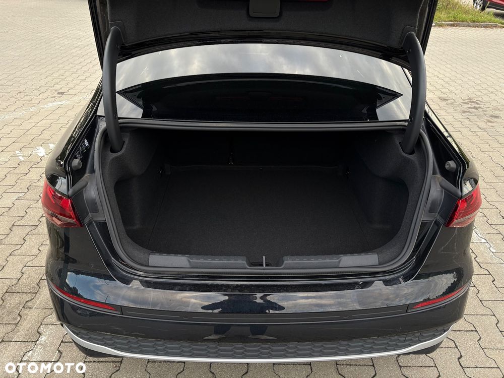 Audi A3 Limousine 35 TFSI mHEV Advanced S tronic - 8