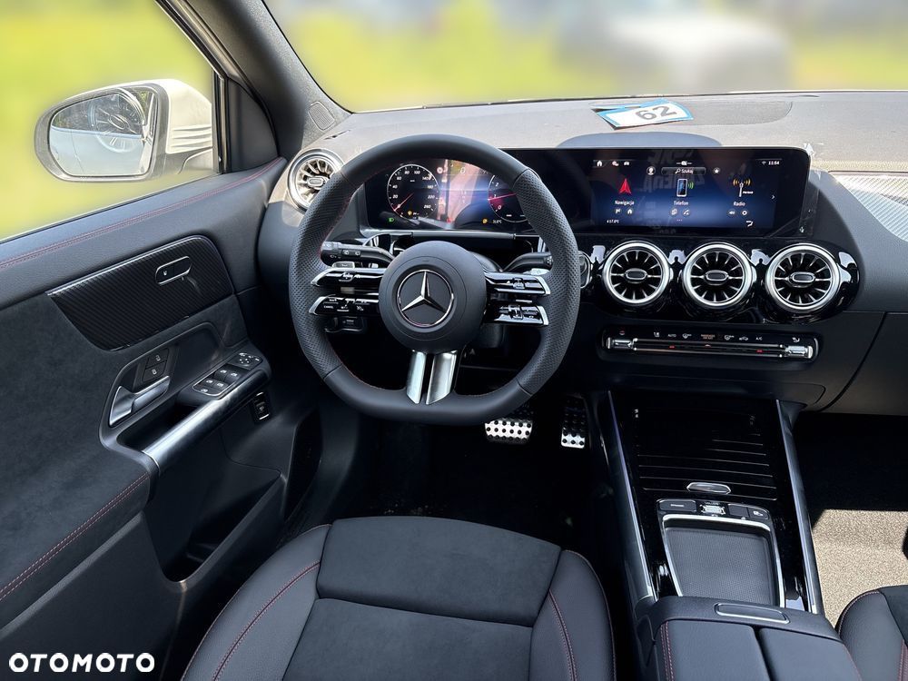 Mercedes-Benz GLA 200 mHEV AMG Line 7G-DCT - 12