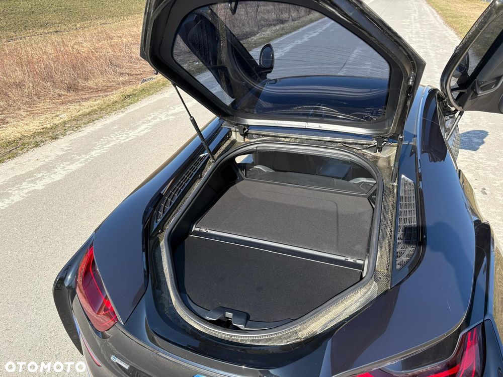 BMW i8 Standard - 11