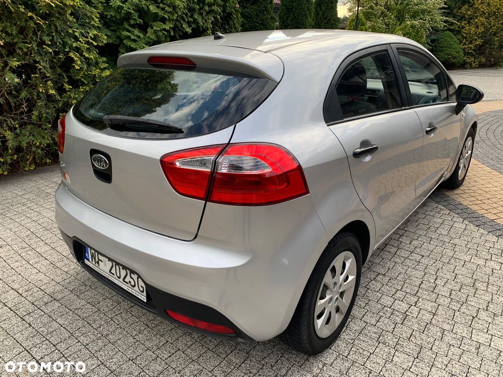Kia Rio 1.4 M - 7
