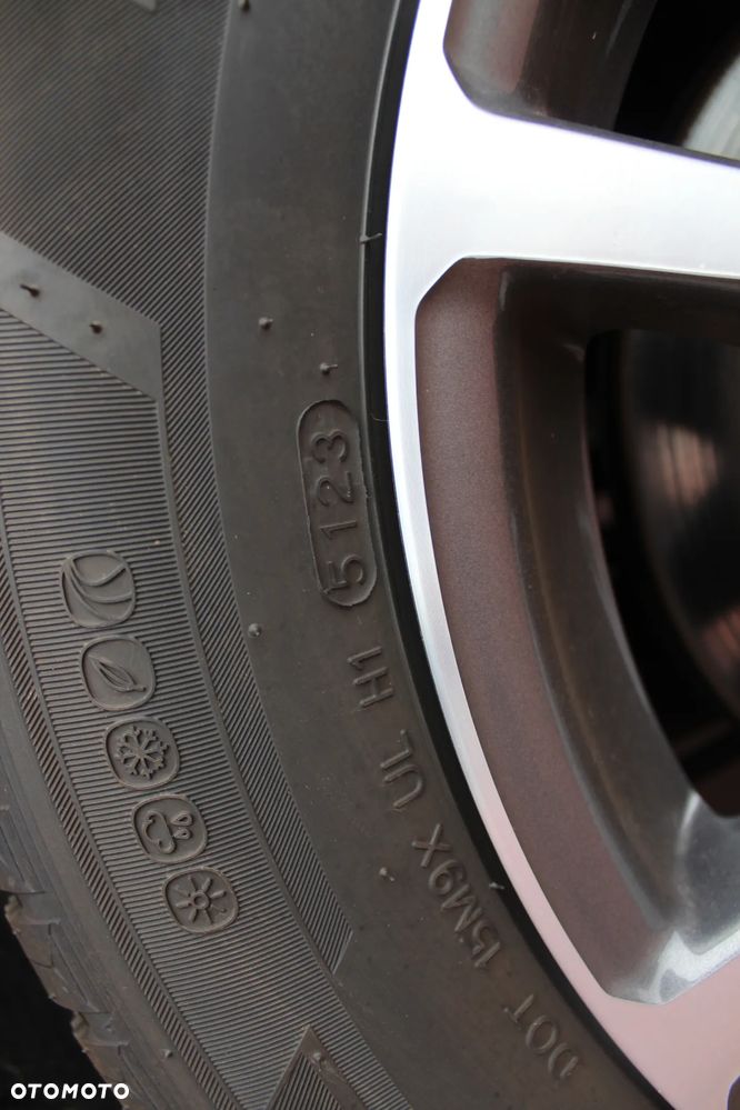 Toyota Verso 1.8 5-Sitzer Life - 19