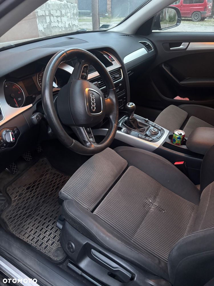 Audi A4 Avant 2.0 TDI - 7