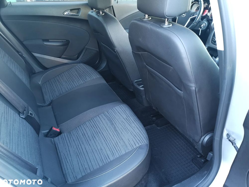 Opel Astra 1.4 T Enjoy - 27