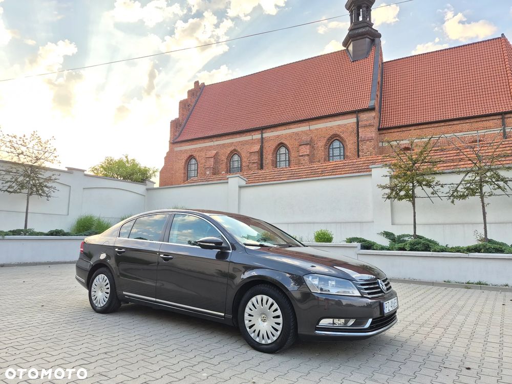 Volkswagen Passat 1.8 TSI Highline - 2