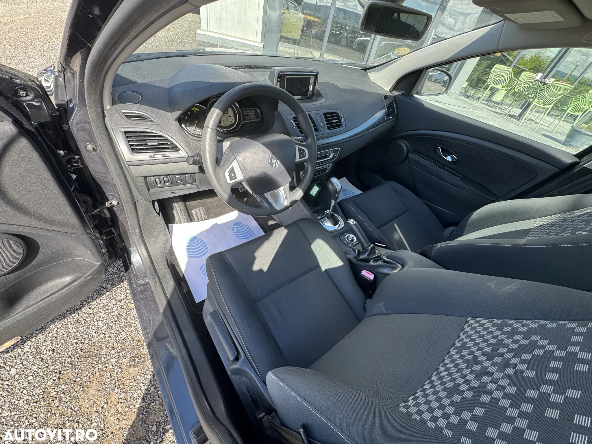 Renault Megane dCi 110 FAP EDC Paris Business - 14