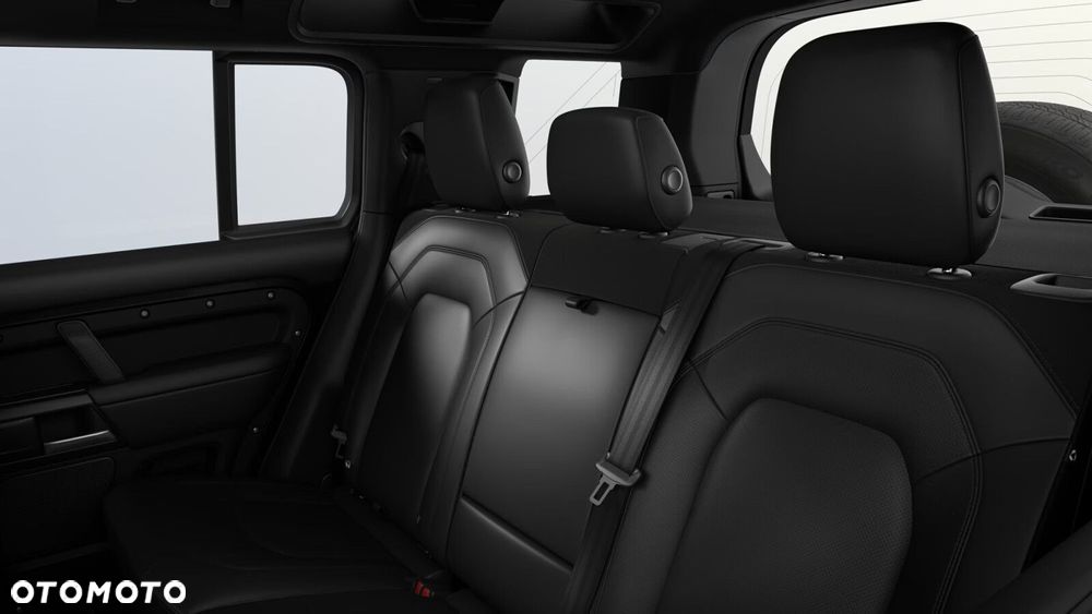 Land Rover Defender - 6