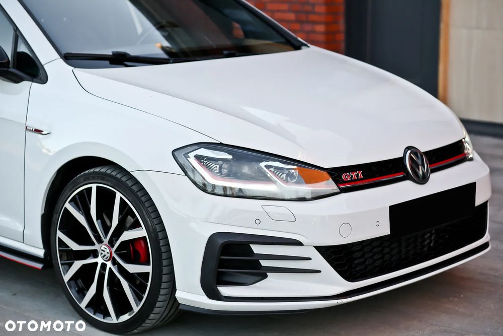 Volkswagen Golf GTI (BlueMotion Technology) DSG - 18