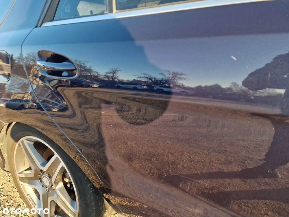 Mercedes-Benz GLE 350 d 4Matic 9G-TRONIC AMG Line - 25