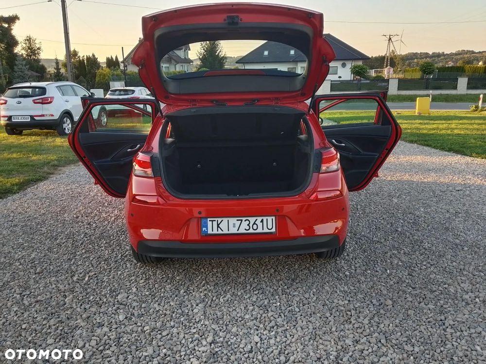 Hyundai i30 blue 1.4 Classic - 15