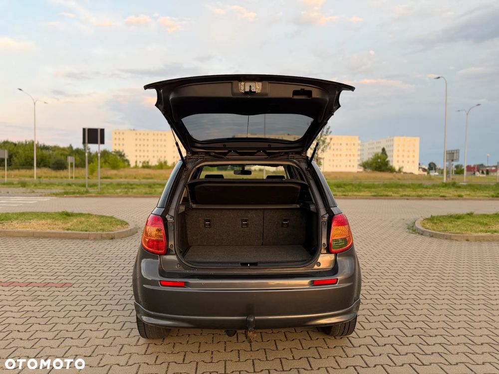Suzuki SX4 - 27