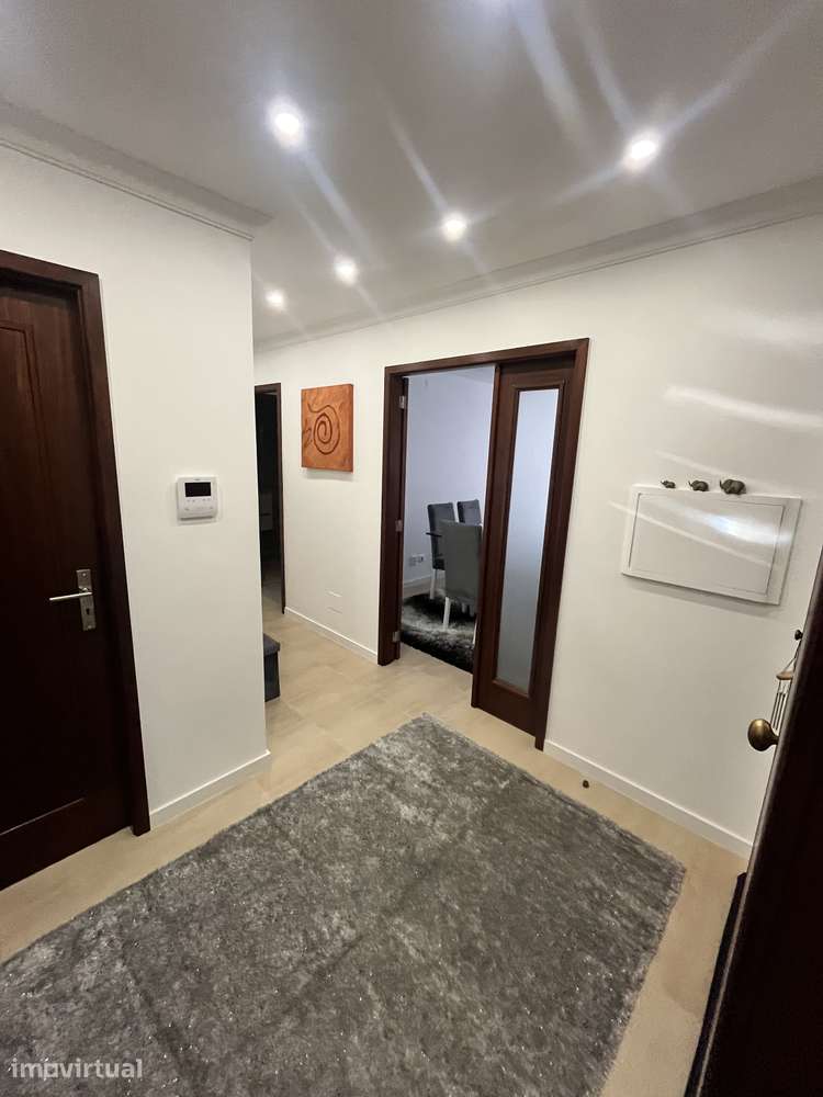 APARTAMENTO T3 JUNTO Á PRAIA - Grande imagem: 2/39