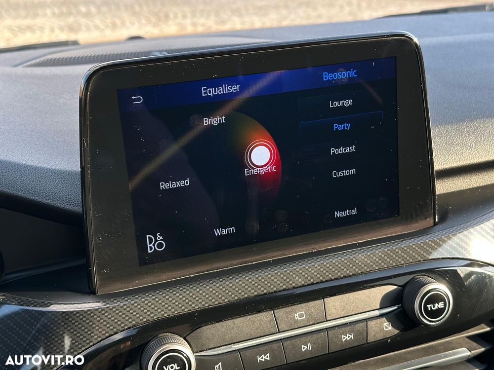 Ford Kuga 2.5 Duratec FWD FHEV ST-Line - 29