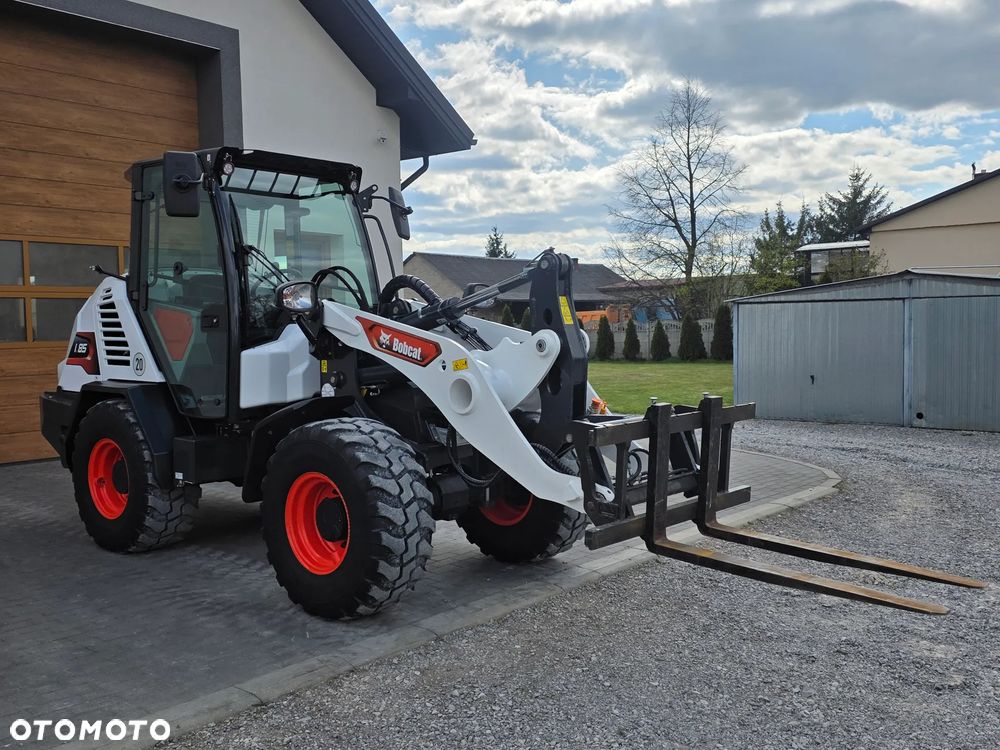 Bobcat Bobcat Ładowarka kołowa Bobcat L 85 jak nowa sprowadzona z Niemiec zadbana łyżka widły serwisowana Cat kamera - 32