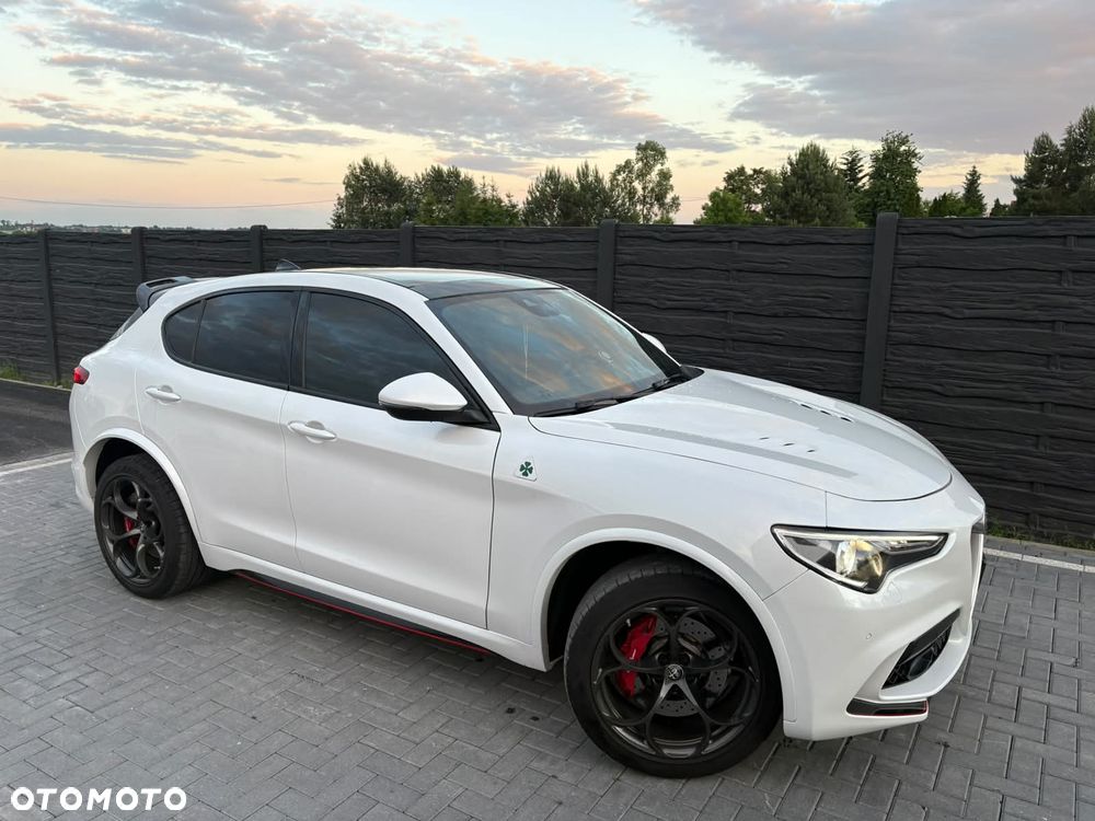 Alfa Romeo Stelvio 2.9 V6 Bi-Turbo Quadrifoglio Q4 - 6