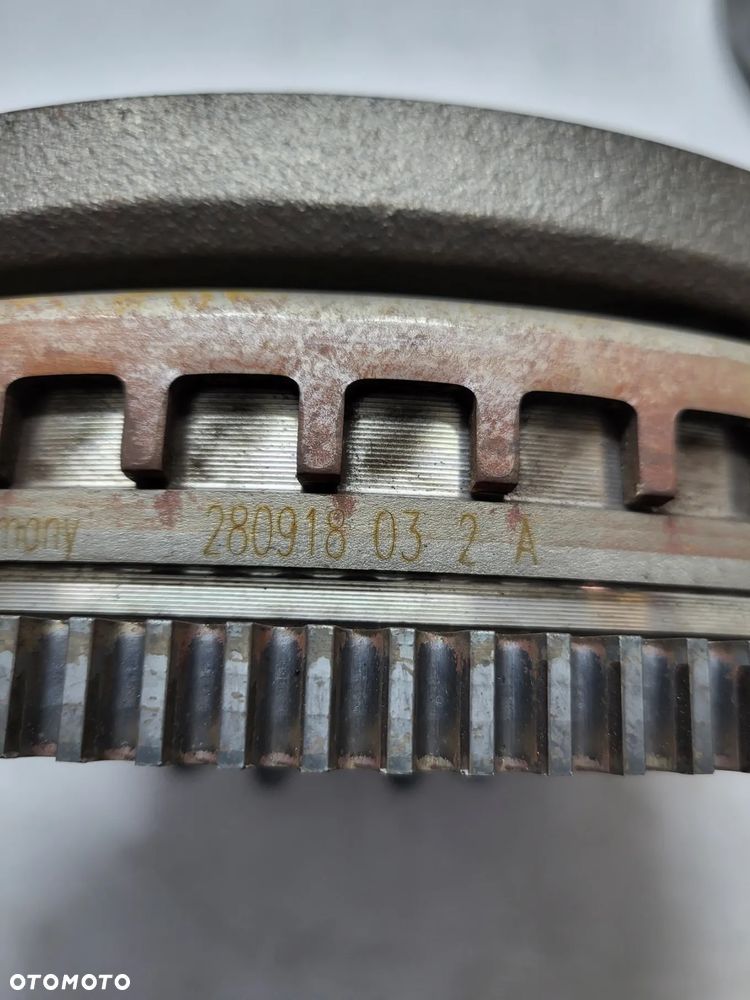 MERCEDES W906 KOŁO DWUMASOWE SPRZĘGŁO KOMPLETNE 124051810 - 9