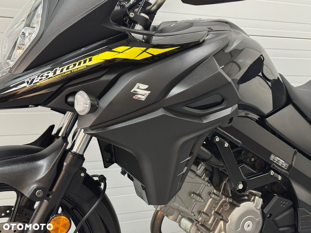 Suzuki V-STROM - 25
