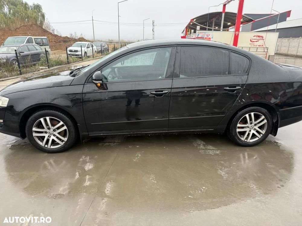 Volkswagen Passat 1.9TDI Highline - 3