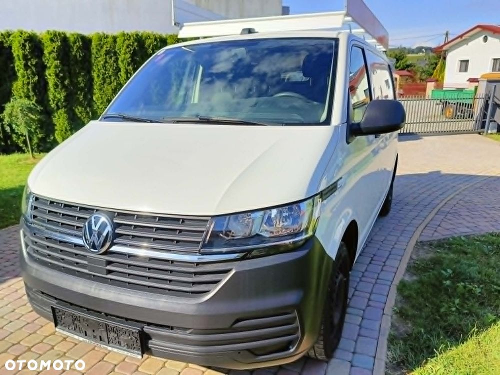 Volkswagen Transporter - 2