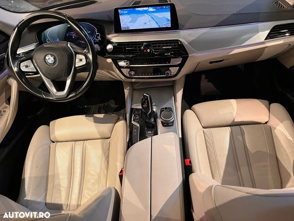 BMW Seria 5 530e xDrive AT PHEV - 26