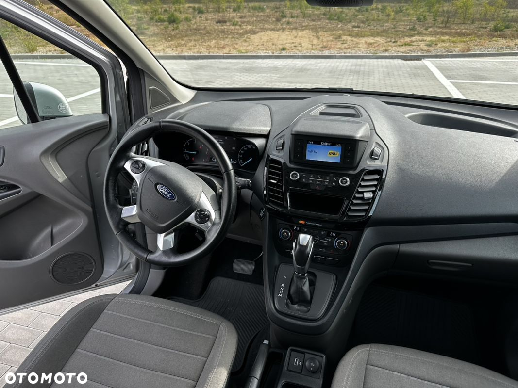 Ford Tourneo Connect Grand - 17