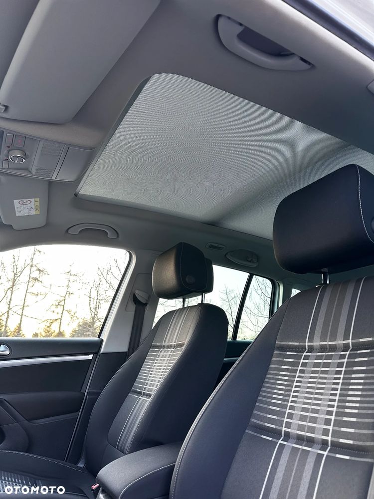 Volkswagen Tiguan 2.0 TDI SCR BlueMotion Technology Lounge Sport & Style - 13