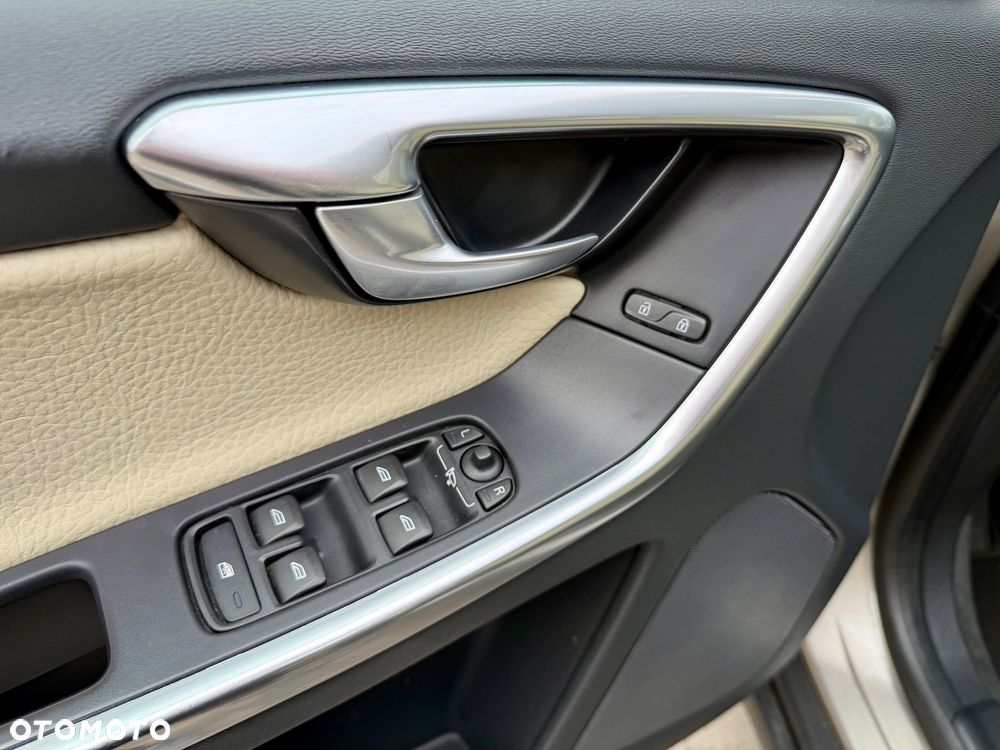 Volvo XC 60 - 17