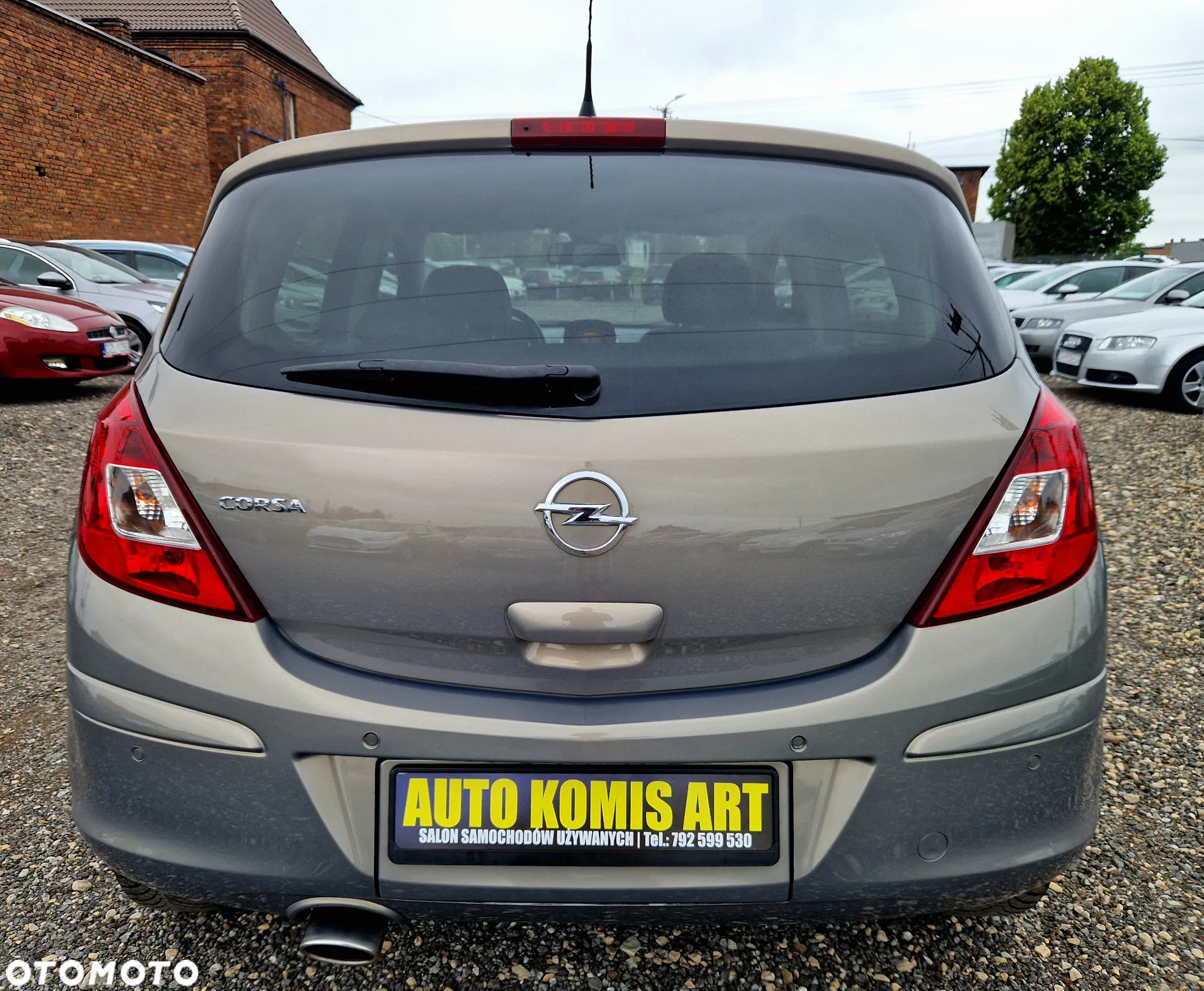 Opel Corsa 1.4 16V Innovation - 8