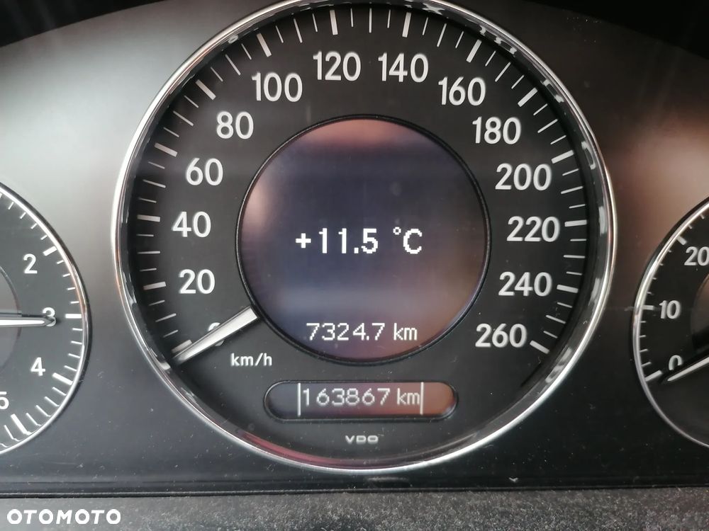 Mercedes-Benz Klasa E - 7