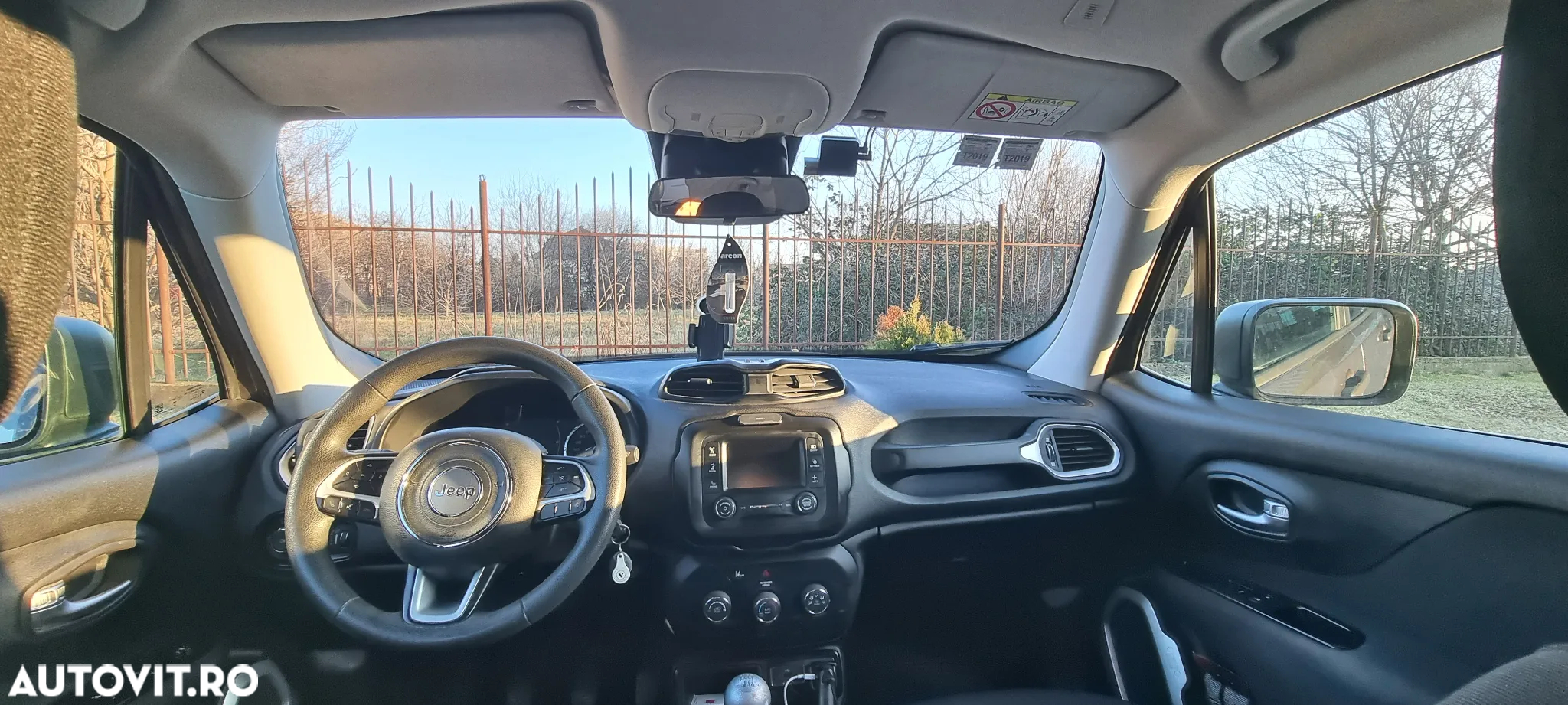 Jeep Renegade 1.0 Turbo 4x2 M6 Sport - 4
