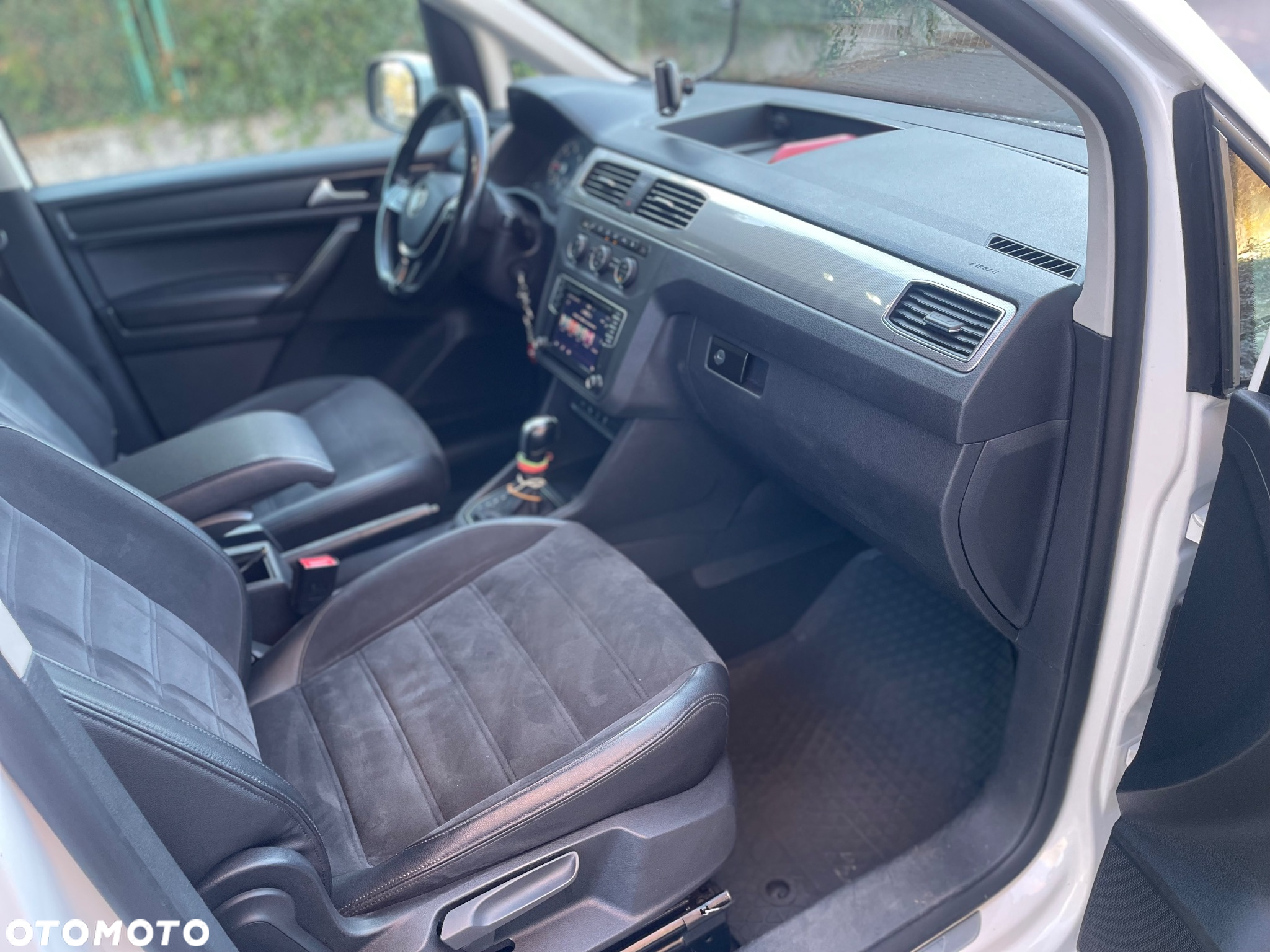 Volkswagen Caddy 2.0 TDI (7-Si.) DSG 4MOTION Maxi Highline - 11
