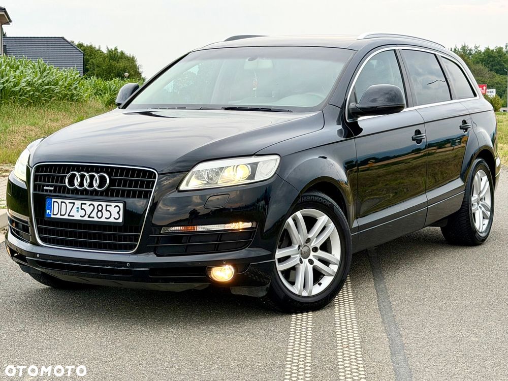 Audi Q7 - 1