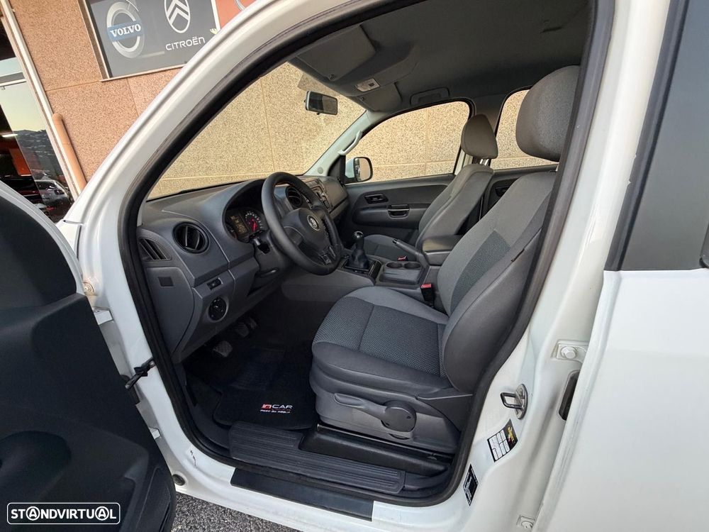 VW Amarok 2.0 TDi CD Trendline CM IP 4Motion - 12