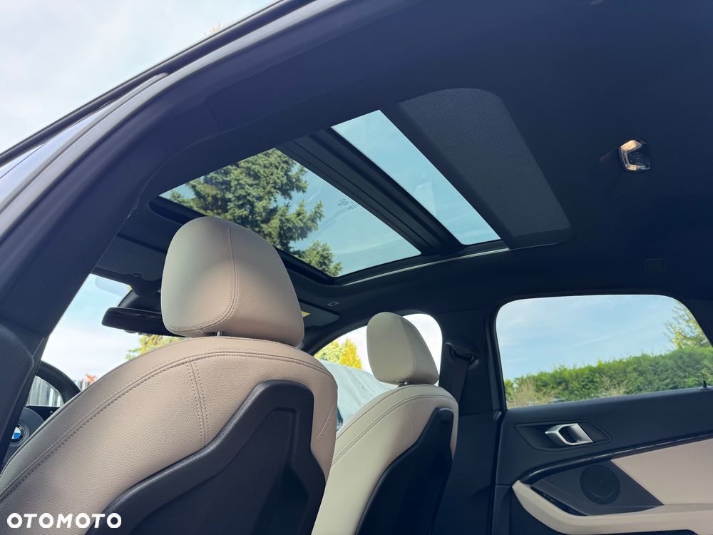BMW Seria 2 220i xDrive M Sport - 25