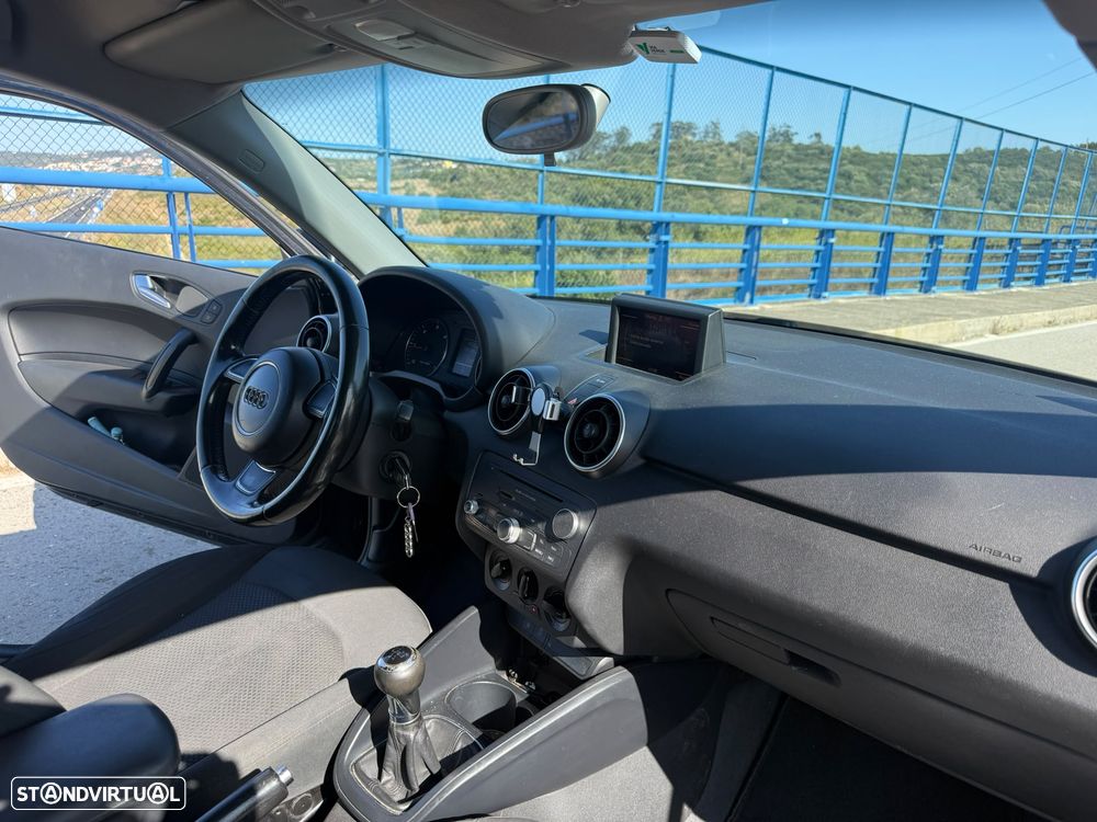 Audi A1 1.6 TDI Advance - 8