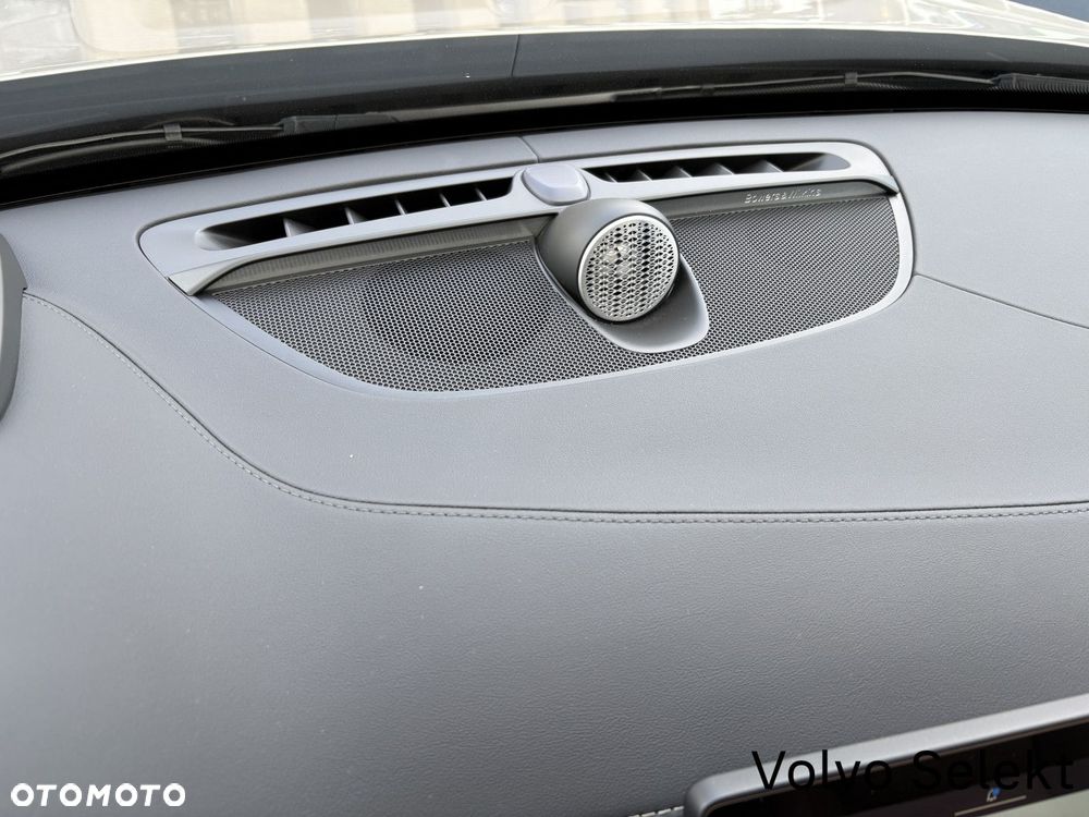 Volvo XC 90 - 18