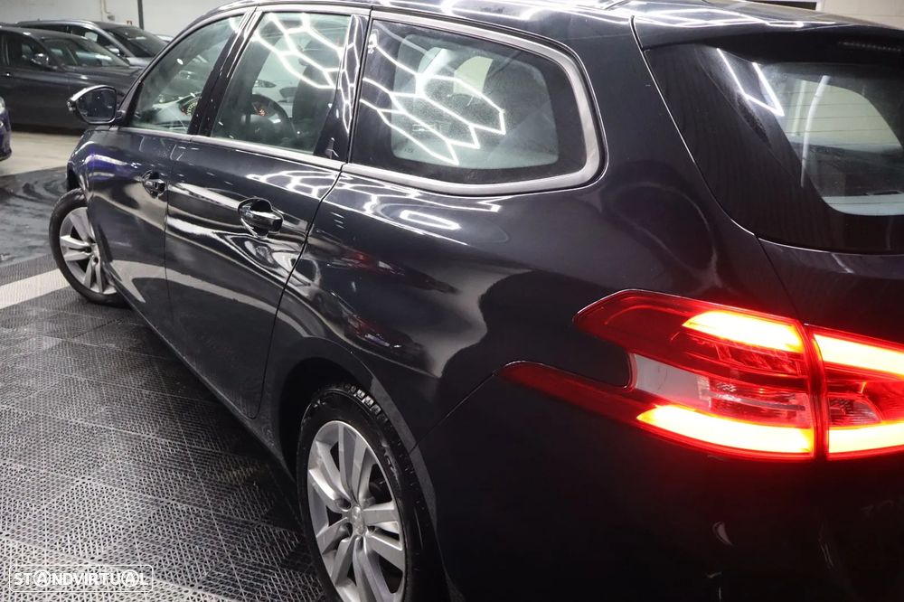 Peugeot 308 SW BlueHDi 130 Active Pack - 31