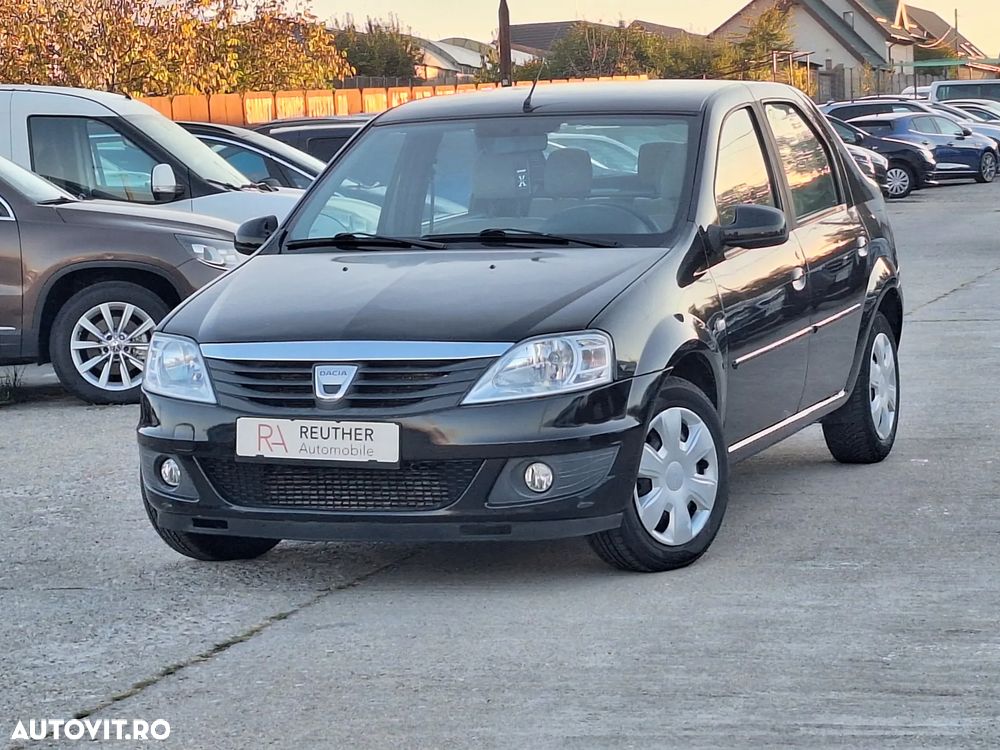 Dacia Logan 2012 photo 2