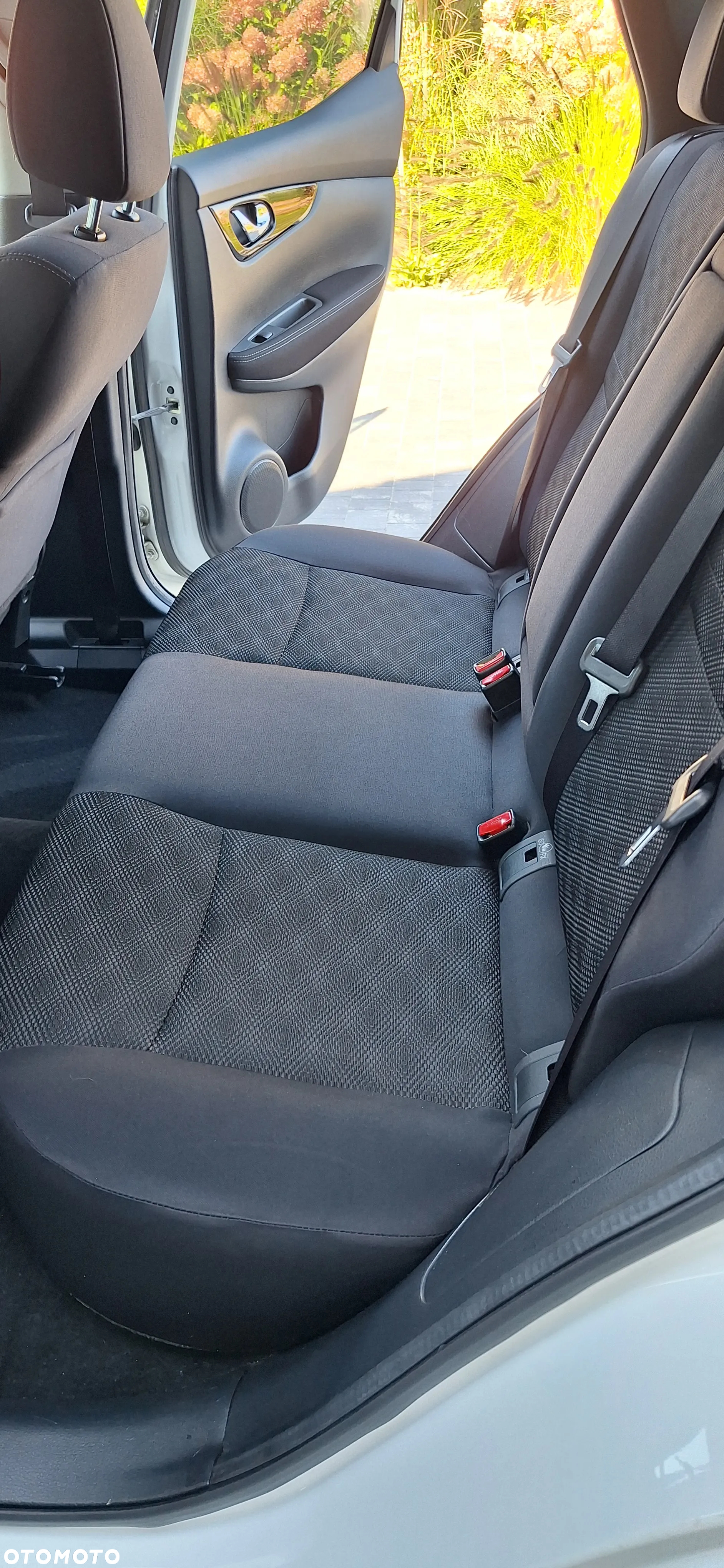 Nissan Qashqai 1.6 DCi N-Connecta Xtronic EU6 - 37