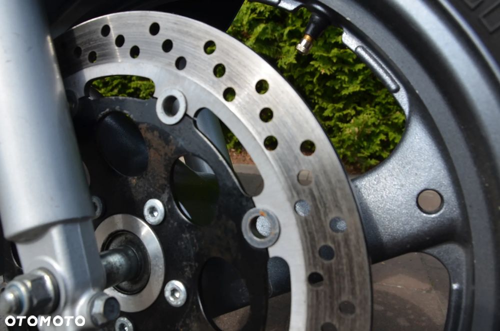 Suzuki GS - 15