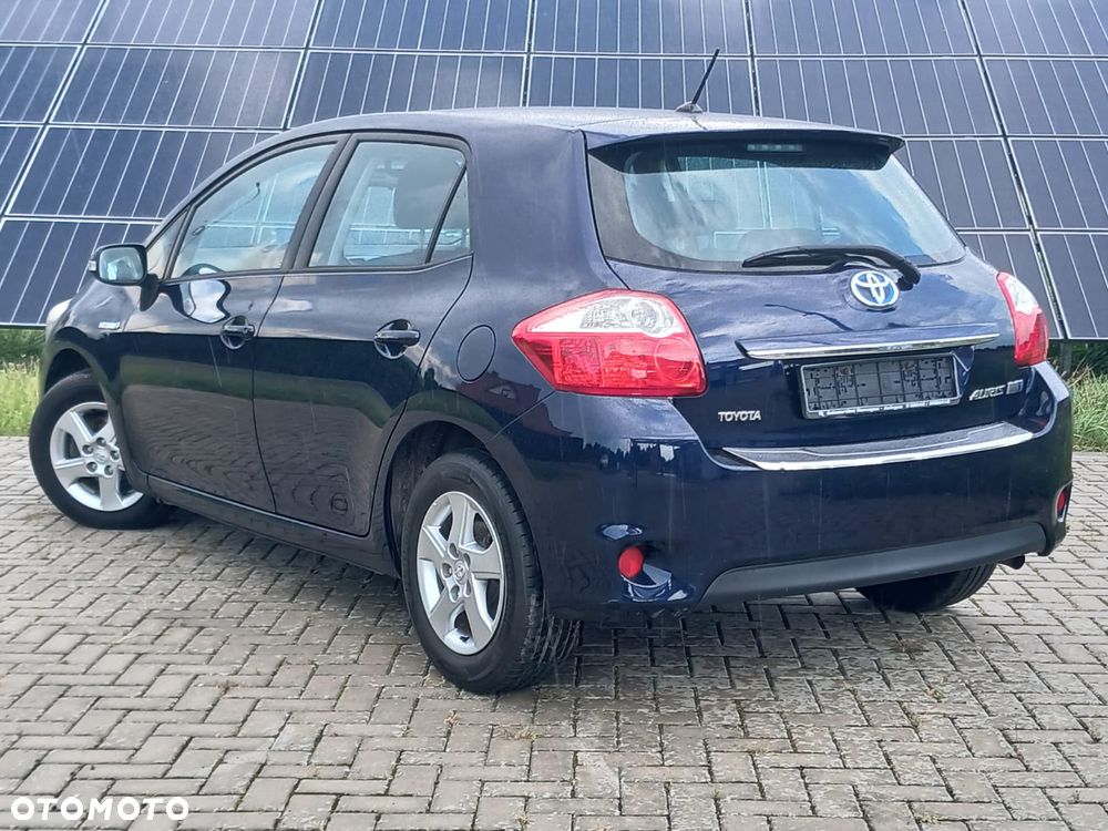 Toyota Auris - 16