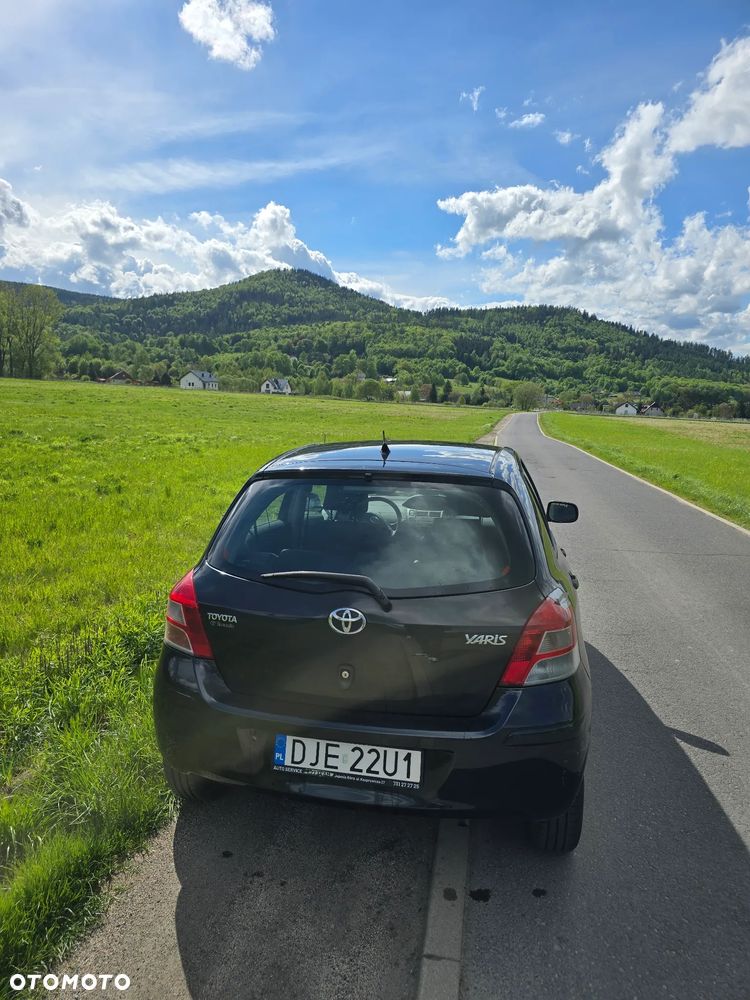 Toyota Yaris - 6