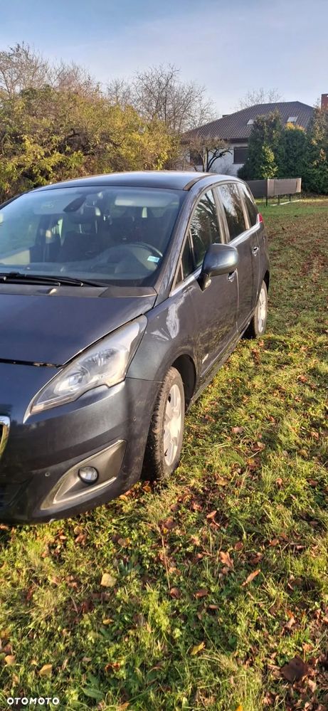 Peugeot 5008 - 3