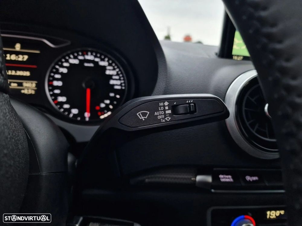 Audi A3 Sportback 1.0 TFSI Design - 14