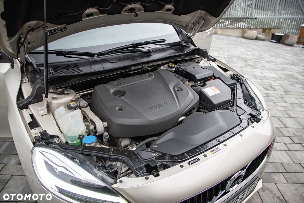 Volvo V40 D2 Kinetic - 39