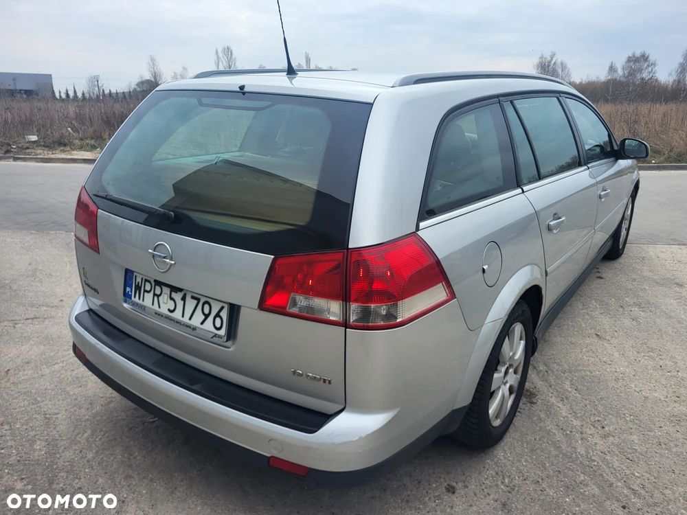 Opel Vectra 1.9 CDTI Cosmo - 3