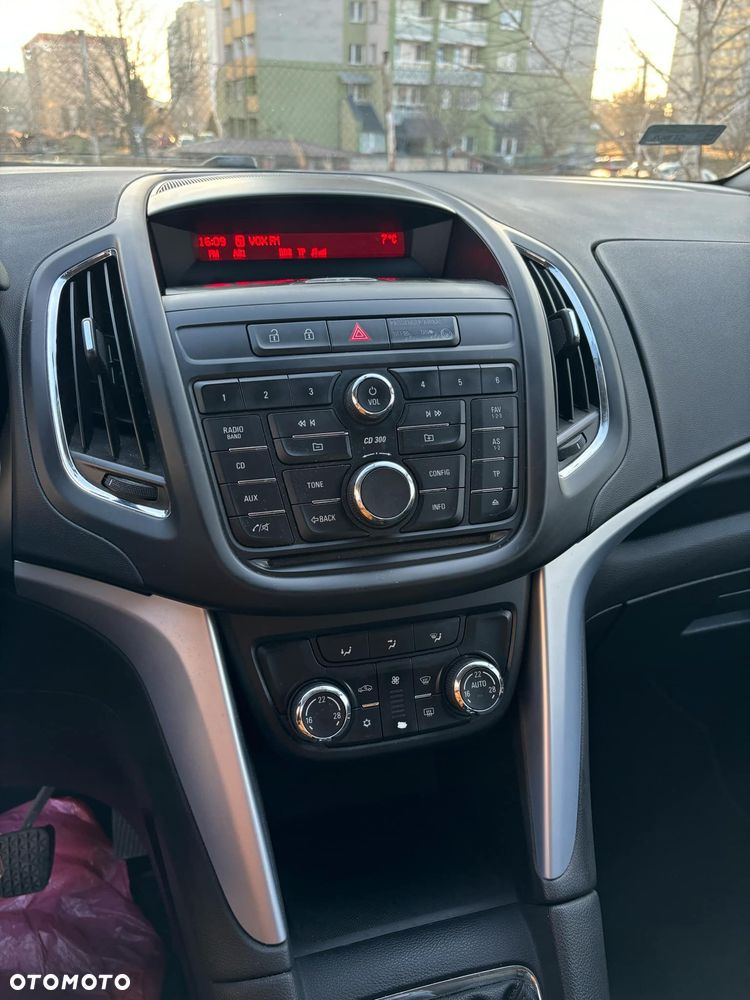Opel Zafira - 11