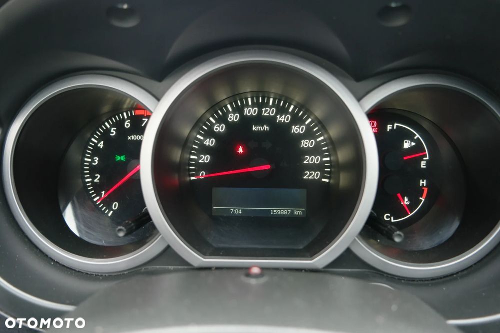 Suzuki Grand Vitara 2.4 De Luxe - 31